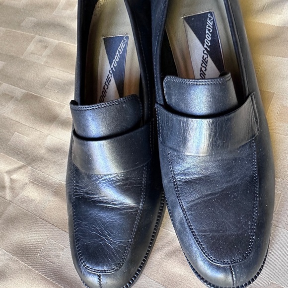 Classic Black Women's‎ Loafers - Picture 3 of 9